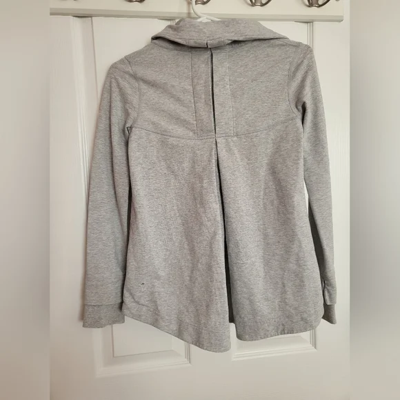 Ivivva Grey Sweater Jacket - Picture 2 of 9